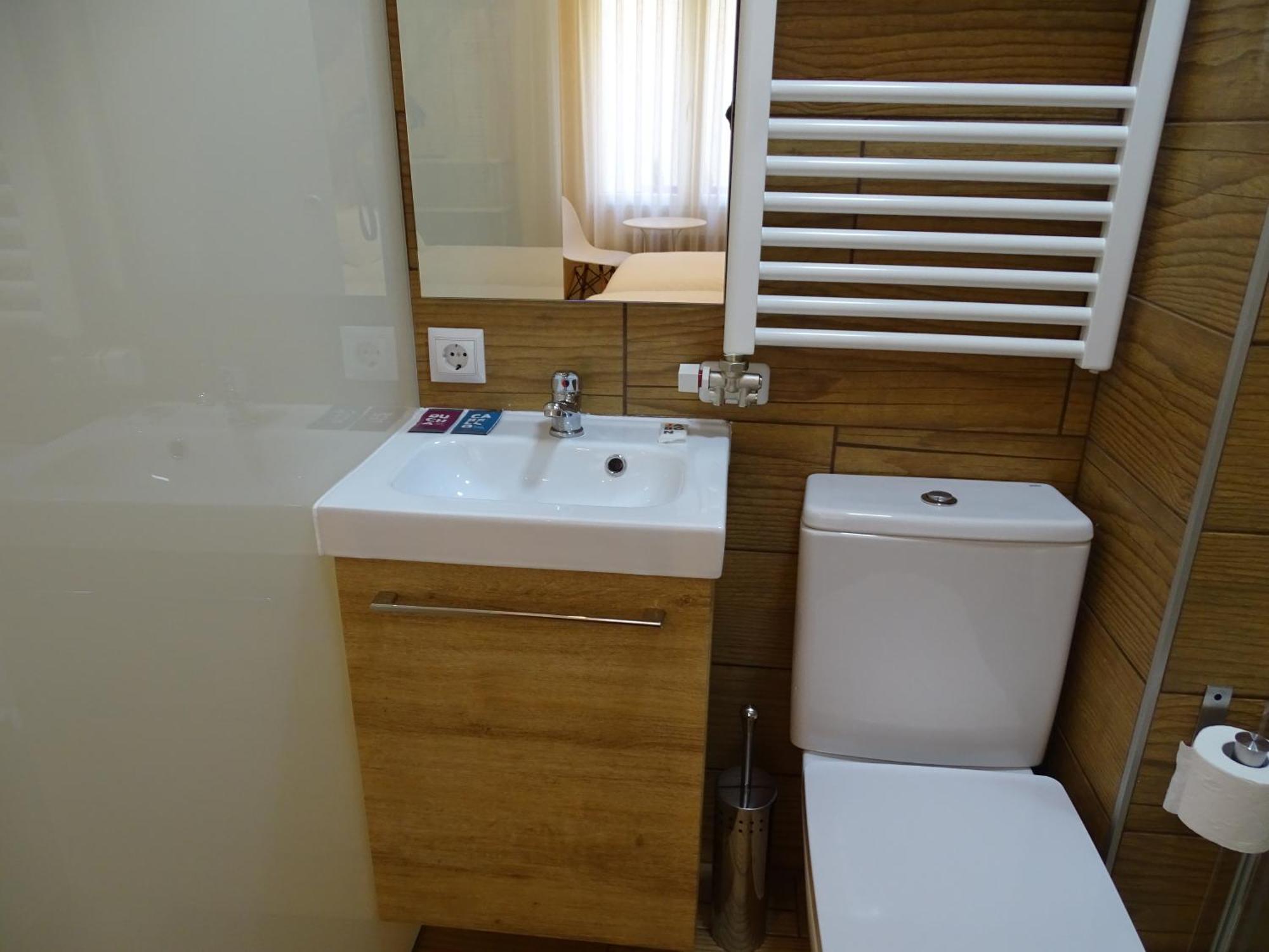 Twin Room,319305365:JPEG