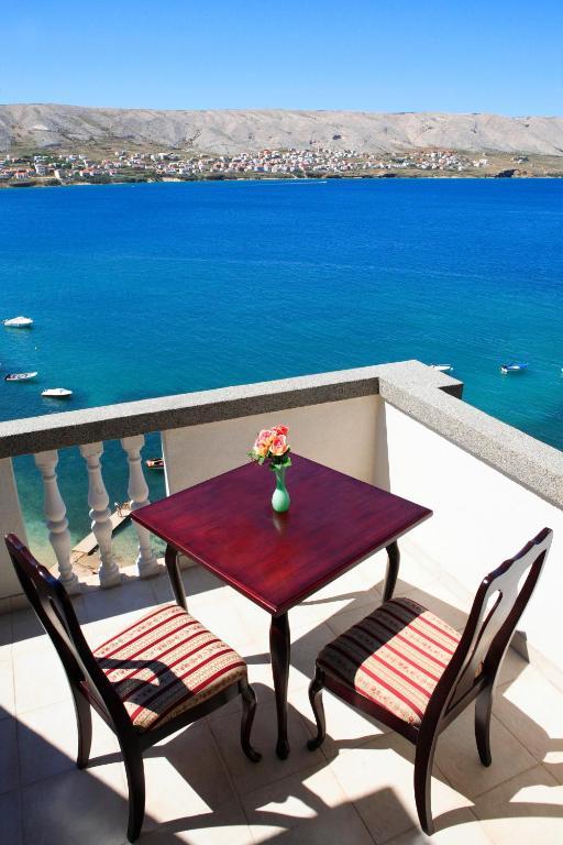 Camera Familiare con Balcone