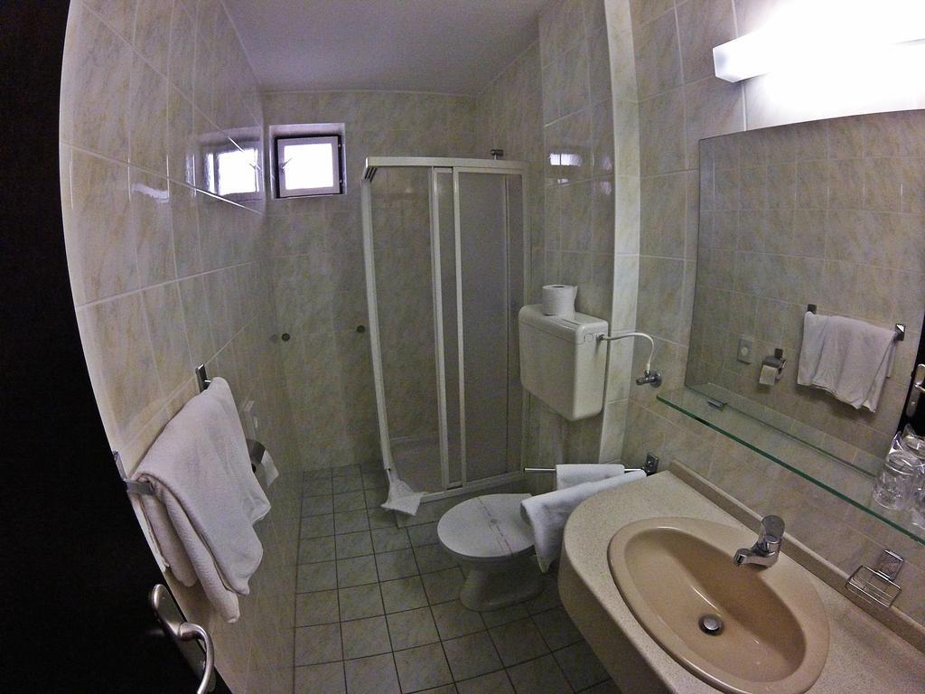 Dreibettzimmer