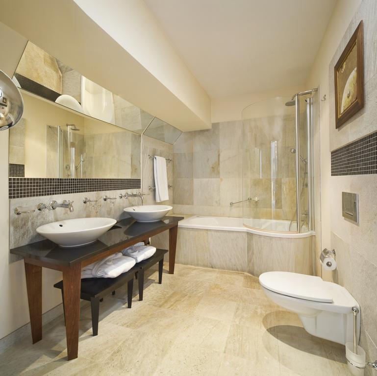 Suite con 2 Camere da Letto