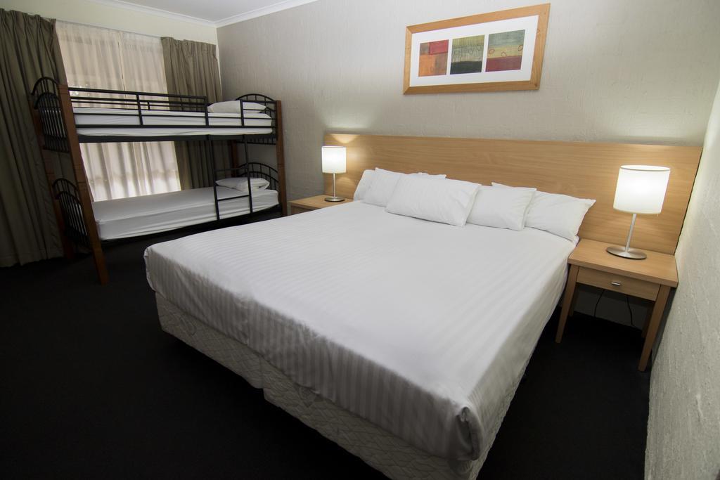 Standard Zimmer mit Kingsize-Bett