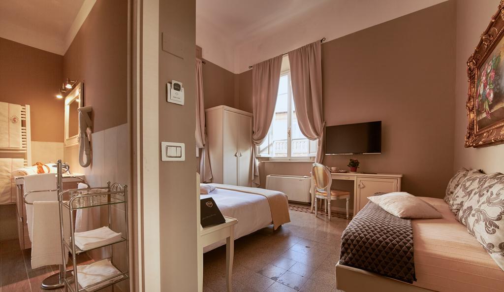 Family triple room