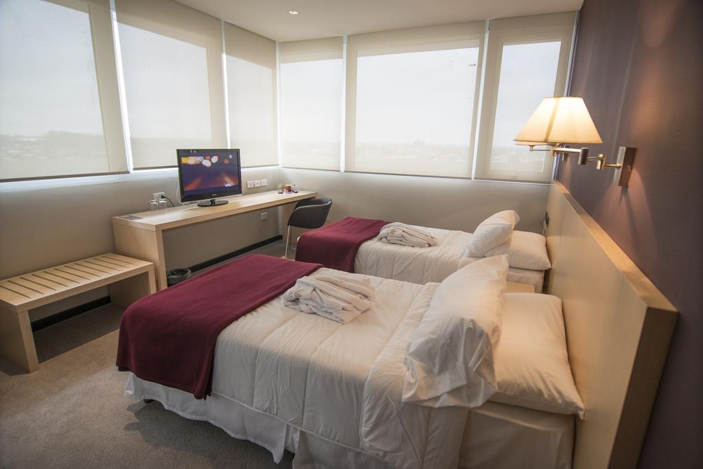 Quarto Superior com Cama de Casal ou 2 de Solteiro
