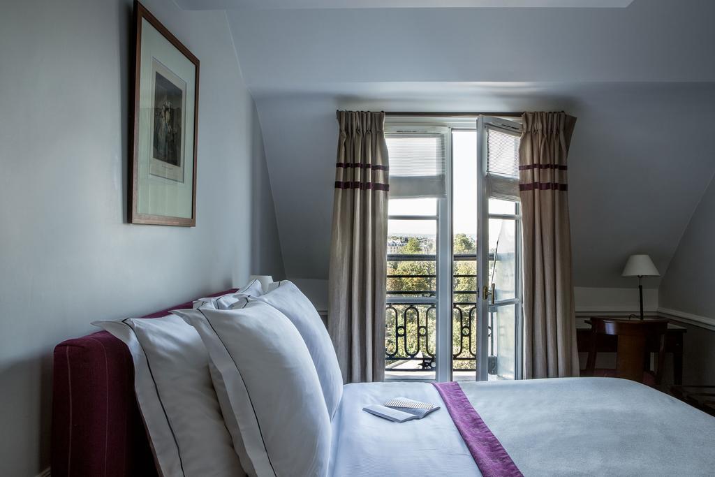 Deluxe Double Room - Paris view