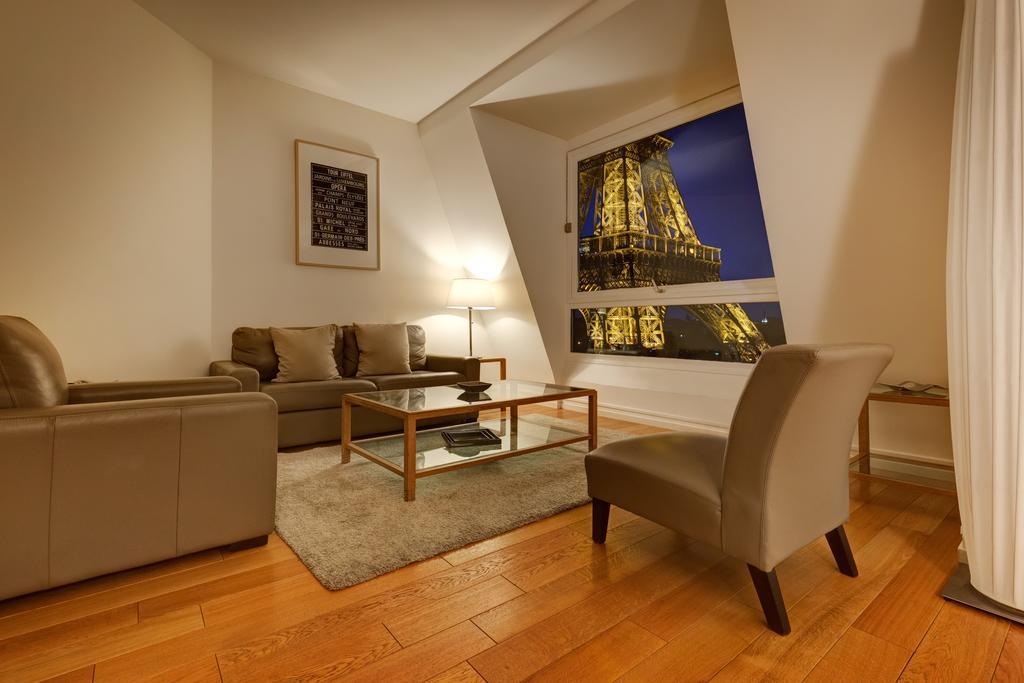 Attico con 4 Camere da Letto - Torre Eiffel