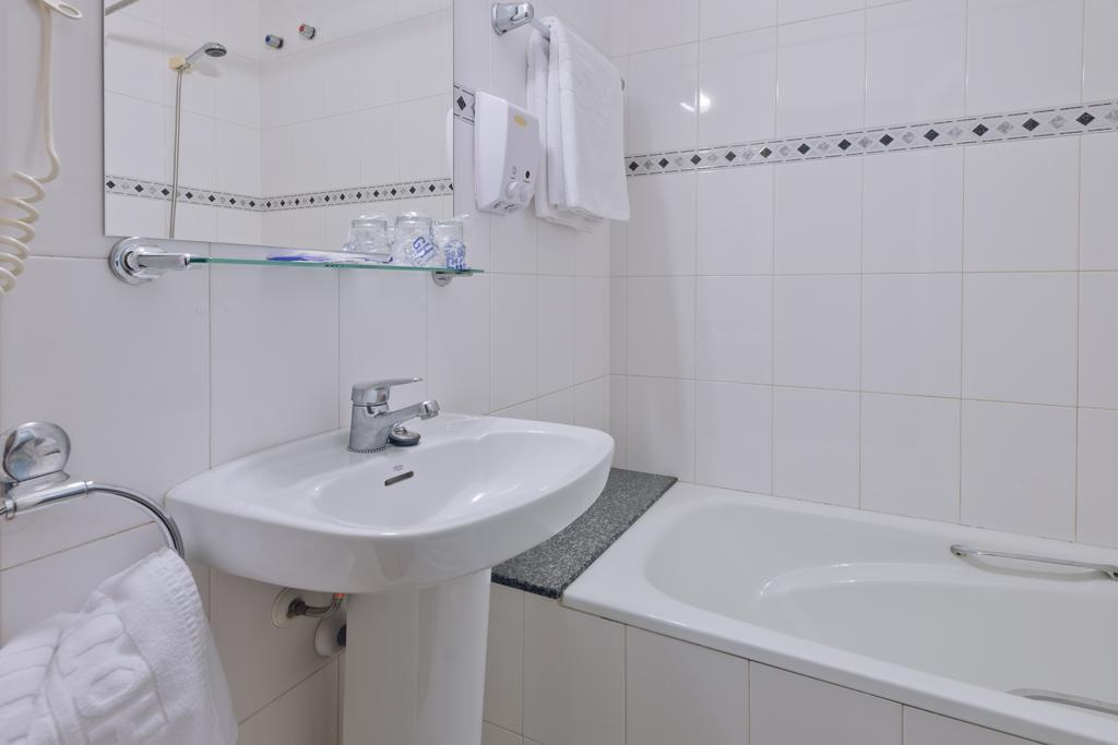 Double or Twin Room with Extra Bed (2 Adults + 1 Child),680722398:JPEG