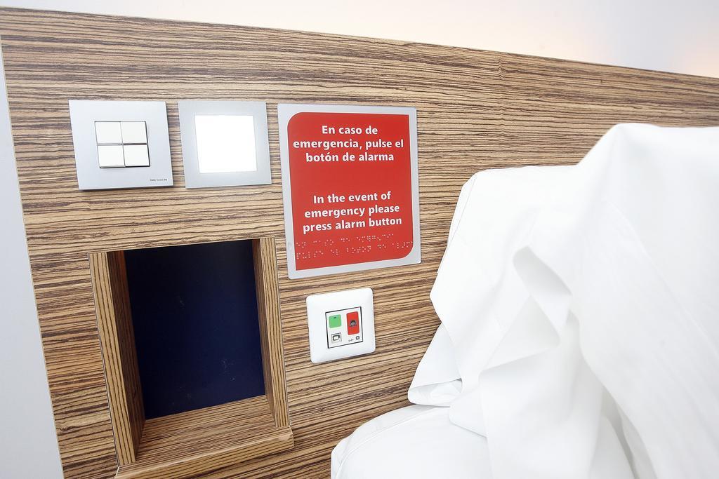 Double Room - Disability Access,701531191:JPEG
