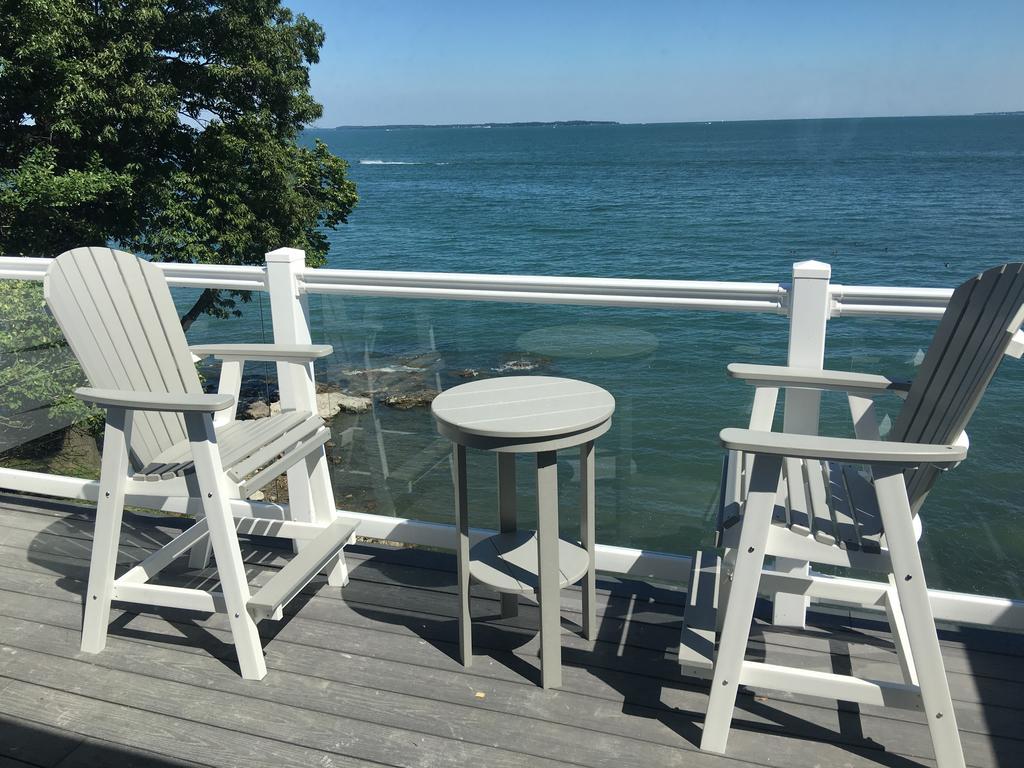 10-Person Waterfront Condo