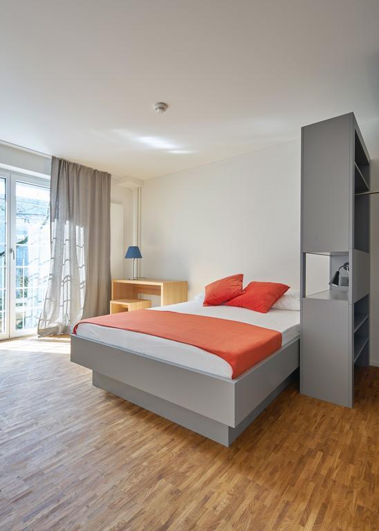 Large Single Room