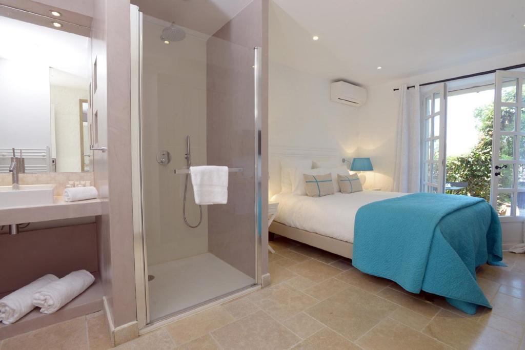 Small Double Room with Sea View