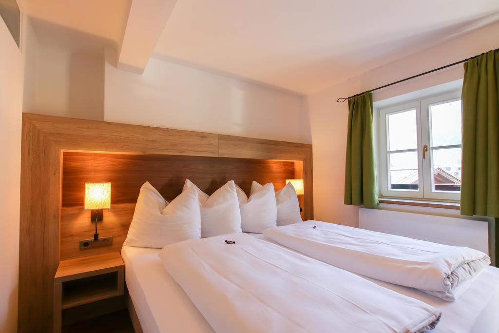 Doppelzimmer mit Balkon