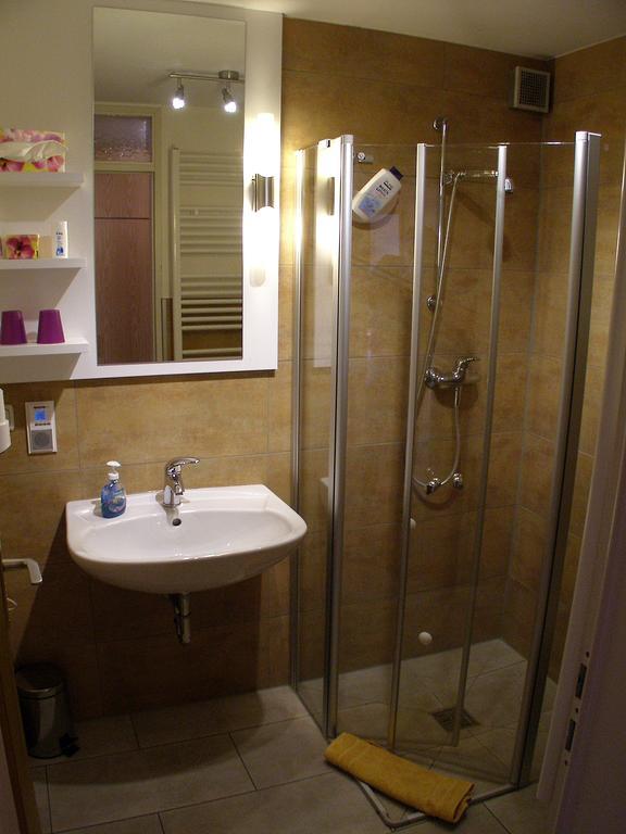 Doppelzimmer mit Balkon
