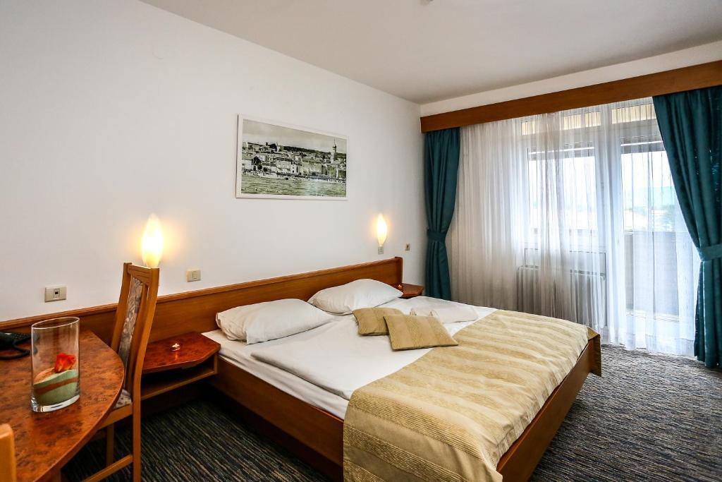 Suite met Balkon en Uitzicht op Zee