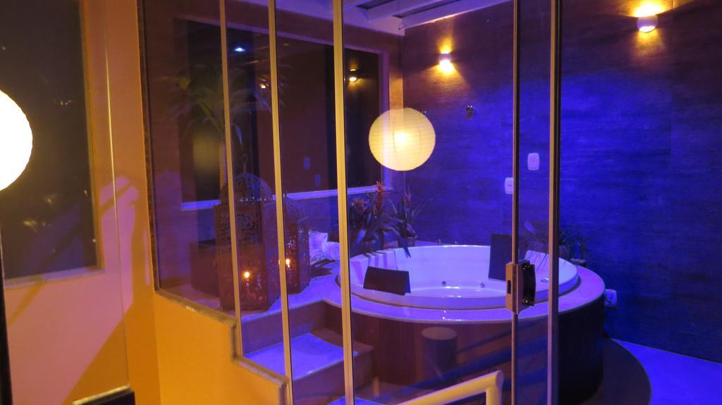Deluxe Suite Spa Bath,382122136:JPEG