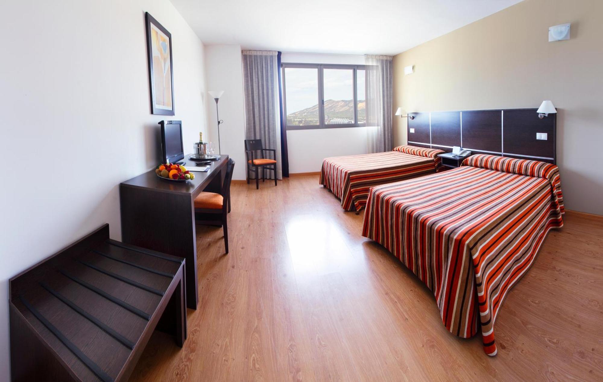 Habitación Doble - 1 o 2 camas - 2 adultos + 2 niños