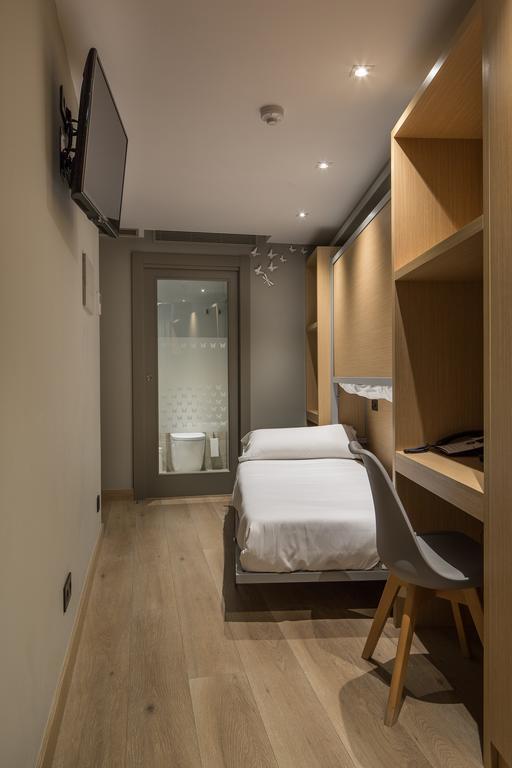 Habitación Cuádruple con balcón