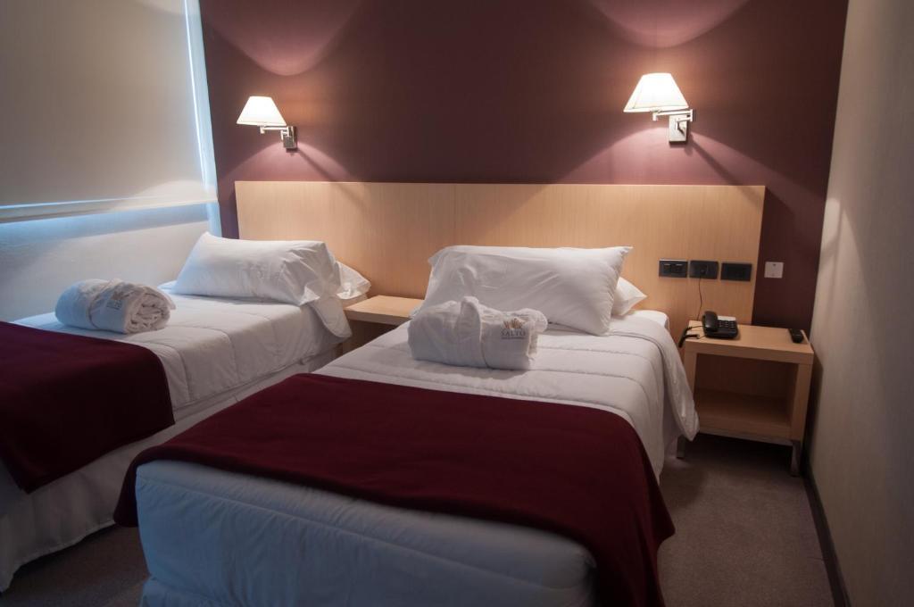Quarto Standard com Cama de Casal ou 2 de Solteiro