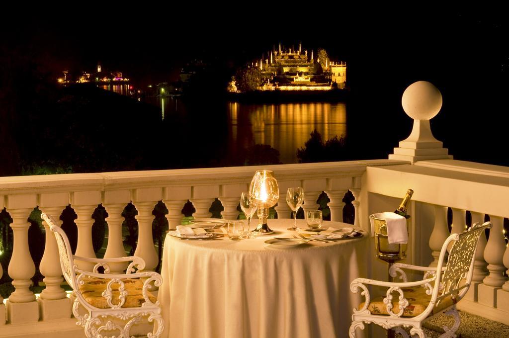 Presidential Suite Vintage Jacuzzi on the terrace lake view