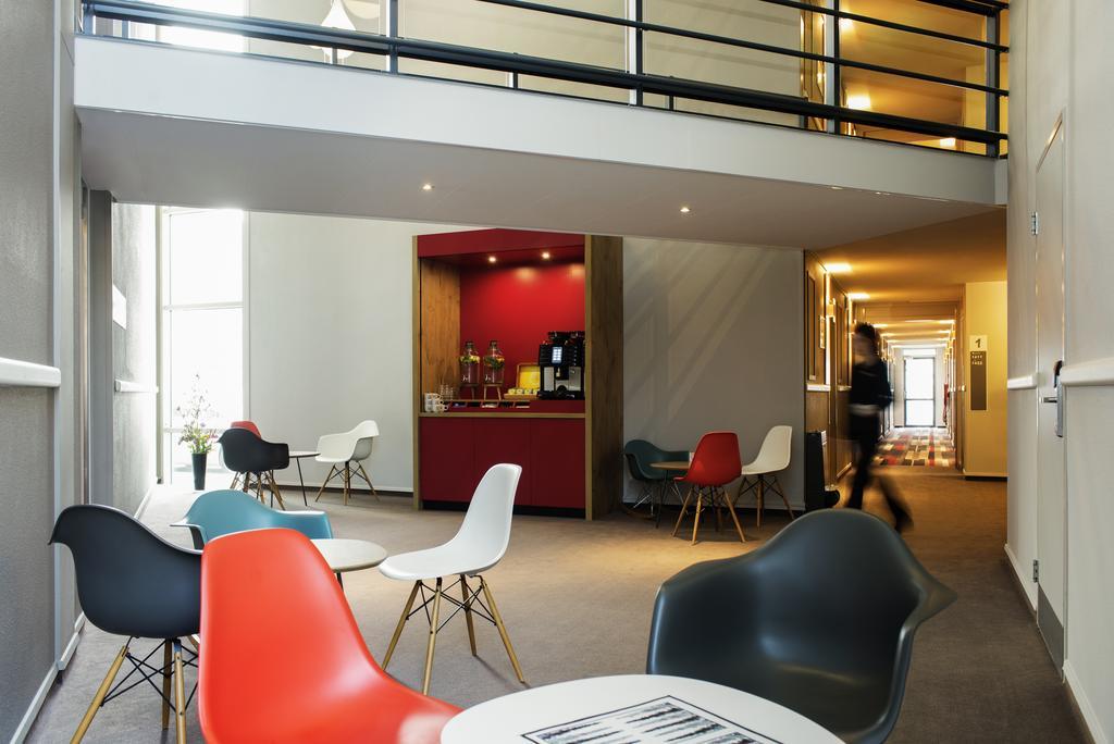 Superior Kamer met 2 Aparte Bedden en 1 Slaapbank