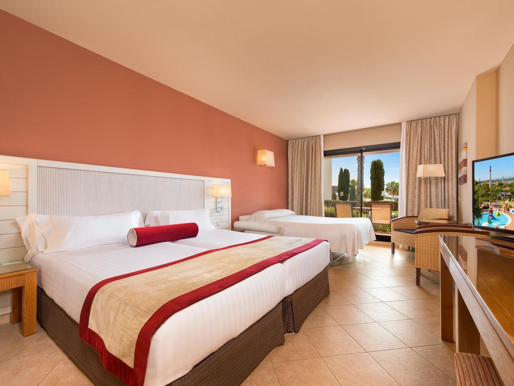 Habitación Familiar Doble (2 adultos + 2 niños)