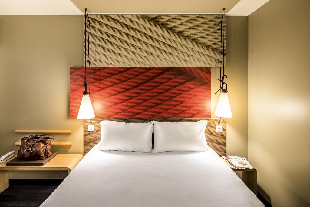 Quarto Duplo Standard