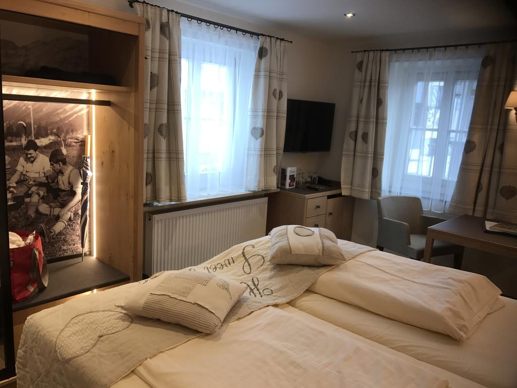 Standard Double Room,967221181:JPEG