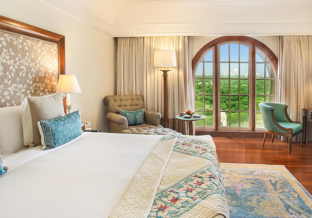 Suite Deluxe con vistas al Taj Mahal