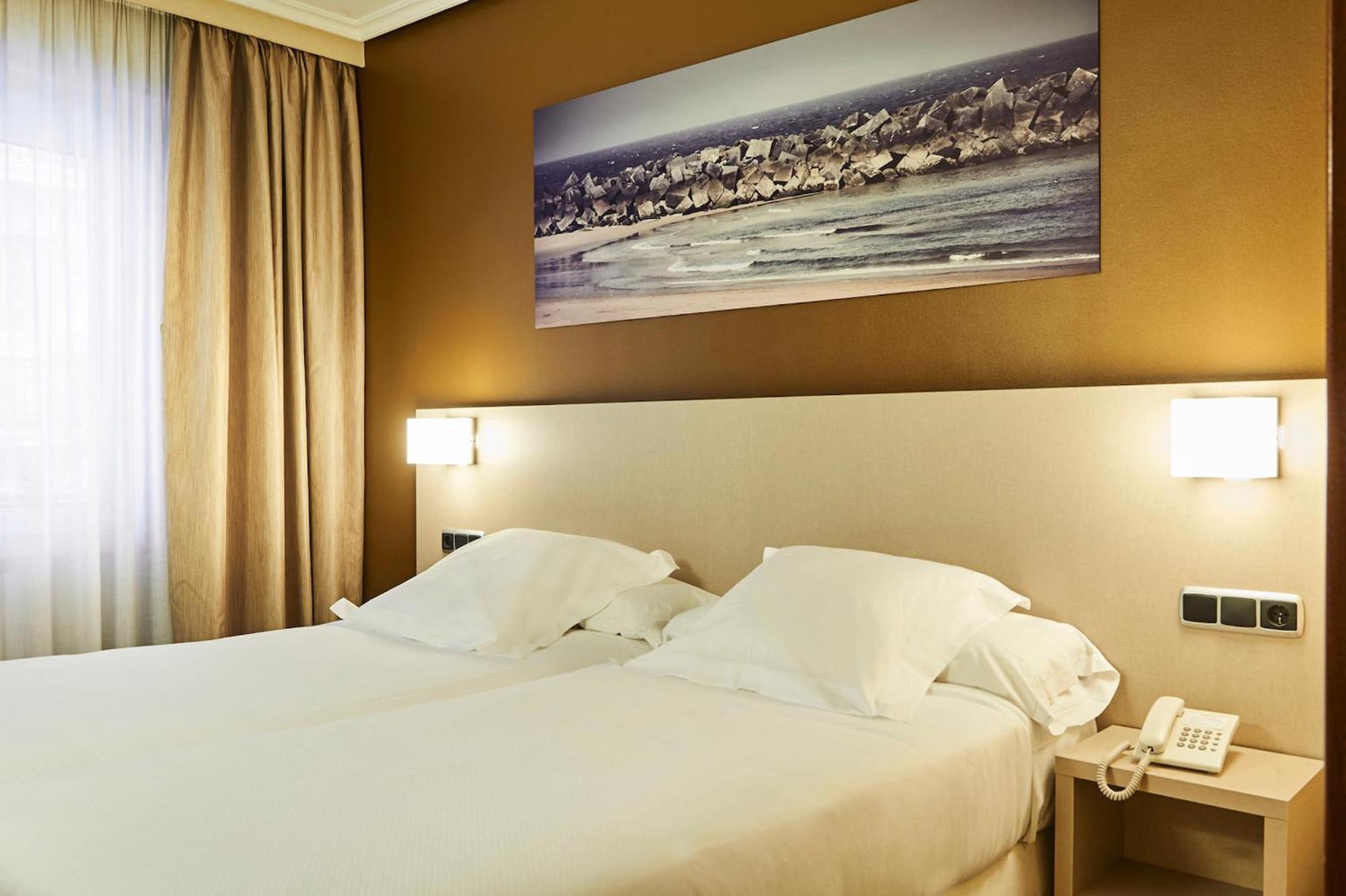 Chambre Double ou Lits Jumeaux - Vue sur Ville