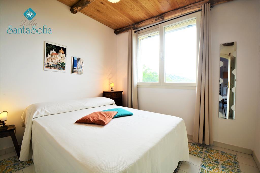 Appartamento con 2 Camere da Letto, Balcone e Vista mare