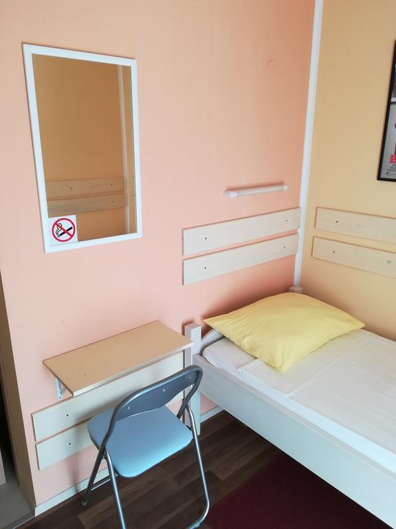 Camera Singola con Bagno Privato