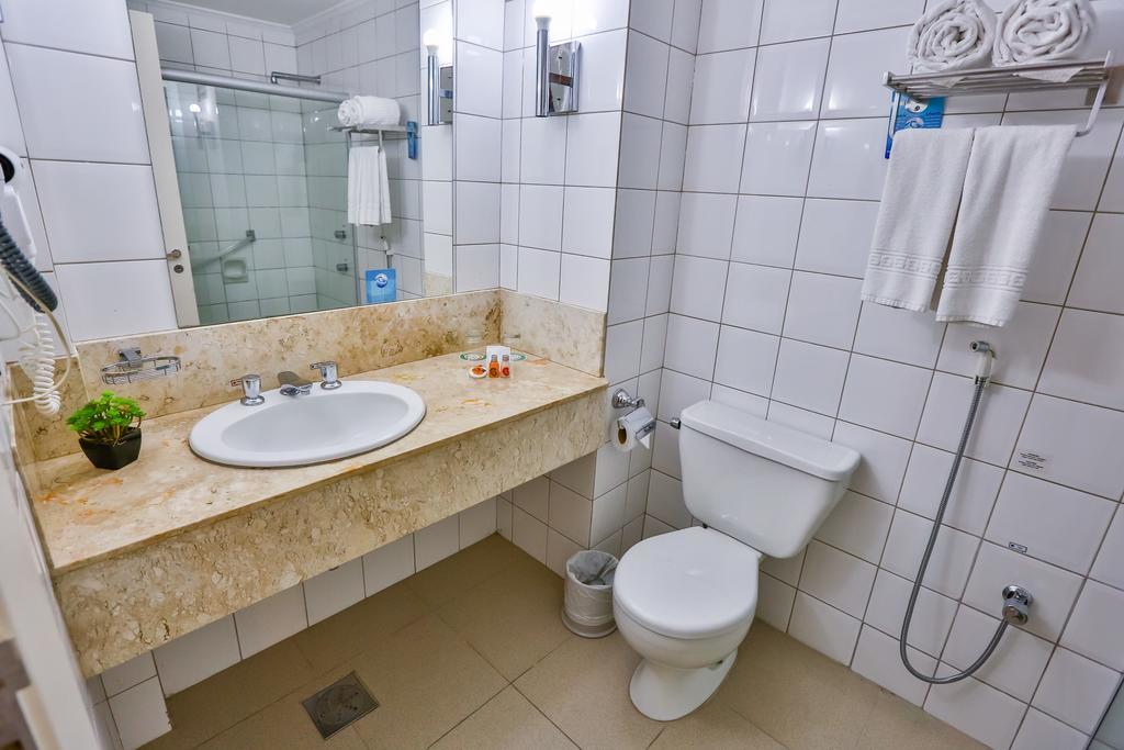 Quarto Duplo