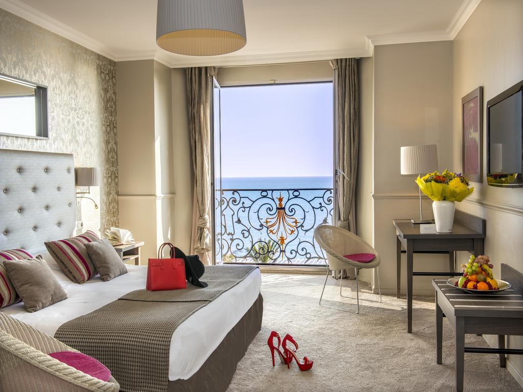 Chambre Double ou Lits Jumeaux - Vue sur Mer