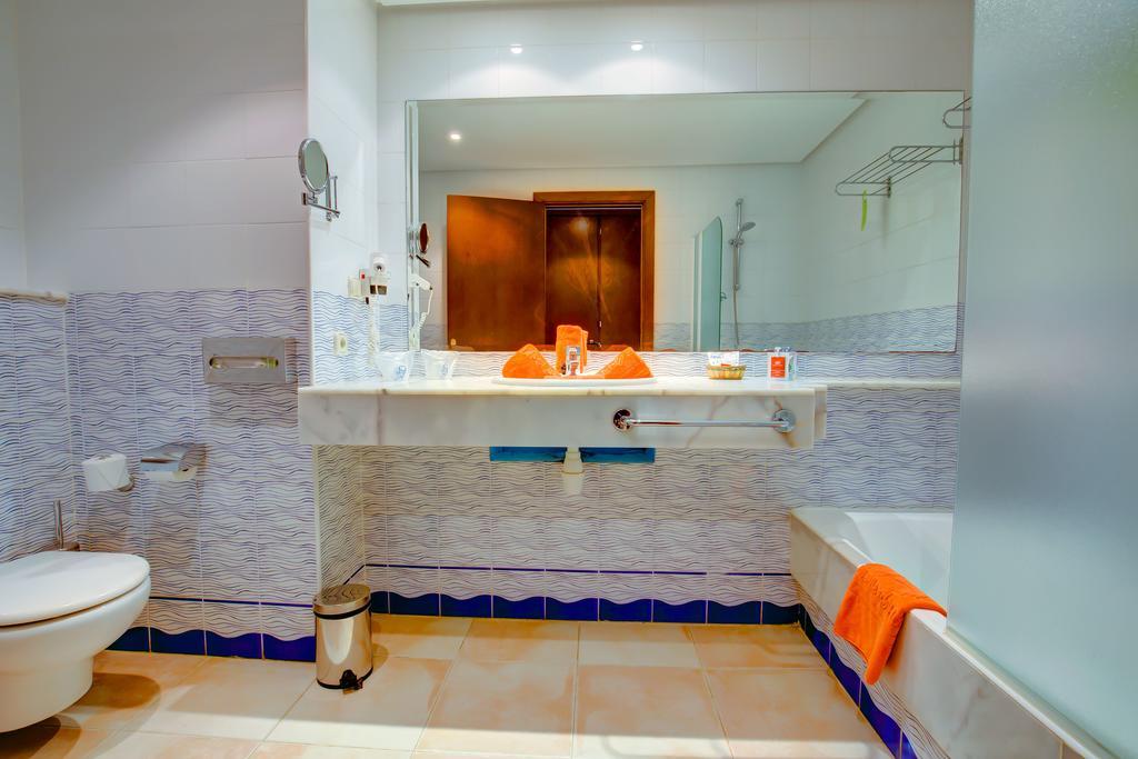 Suite Junior (2 adultos + 1 niño)