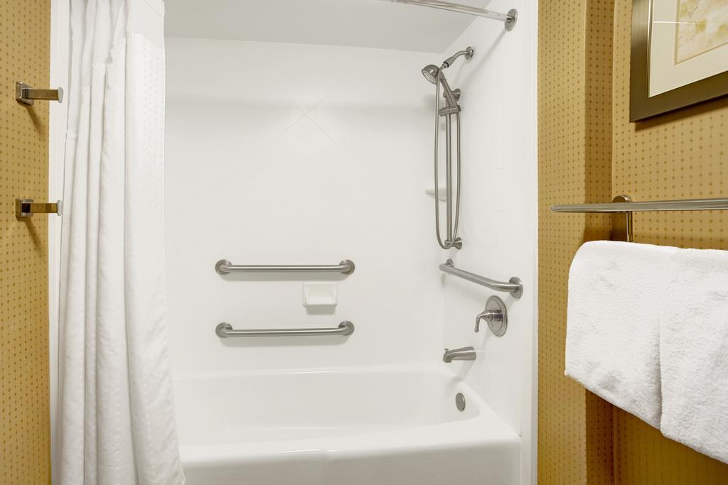 King Room - Mobility Access/Non-Smoking