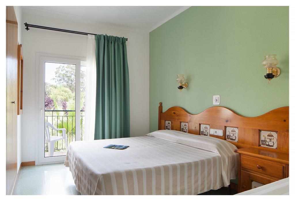 Habitación Triple (2 adultos + 1 niño)