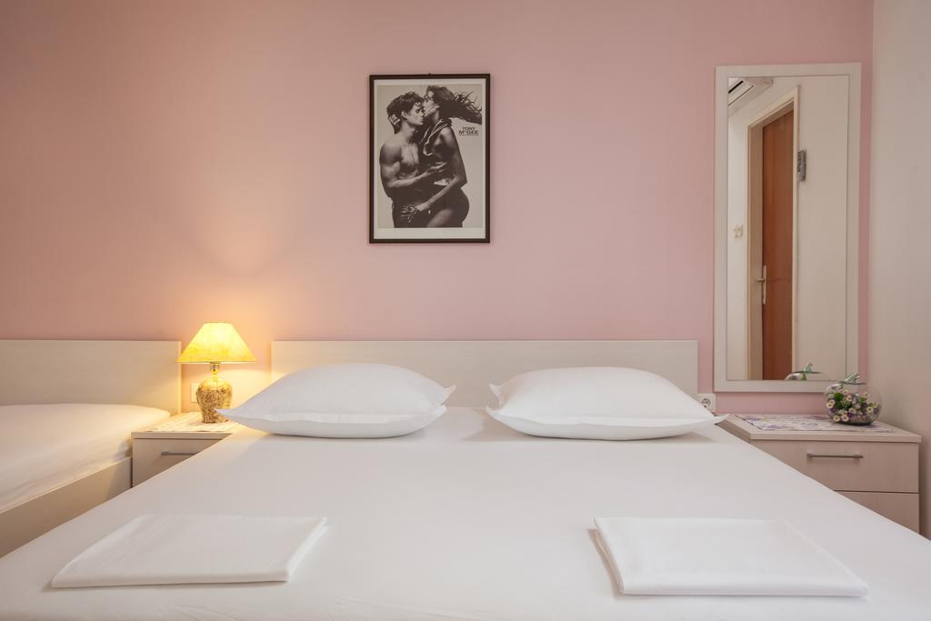 Großes Doppelzimmer