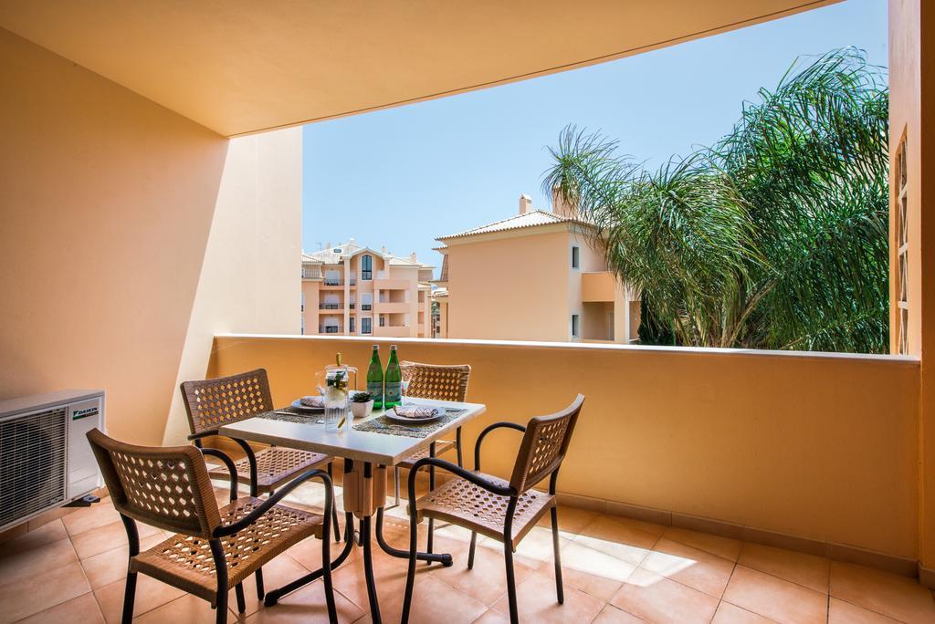 Apartamento com 1 Quarto
