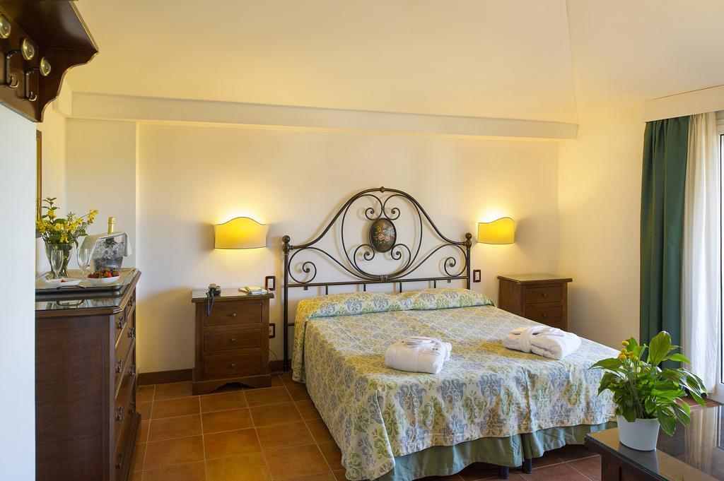 Classic Double or Twin Room,1377697013:JPEG