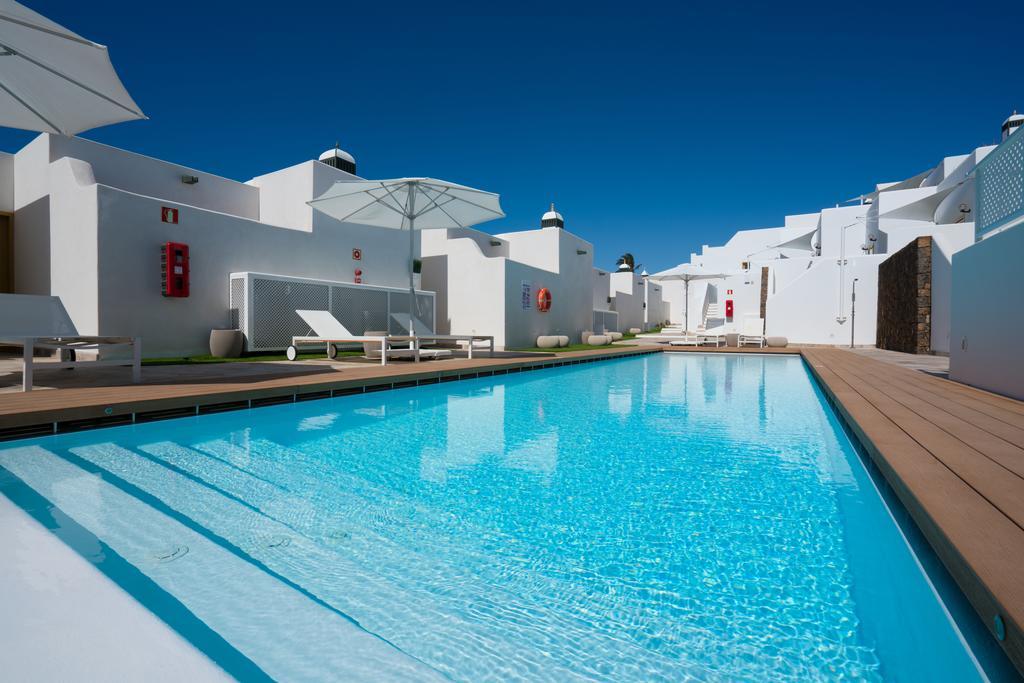 Appartement 2 Chambres - Vue sur Piscine (4 Adultes)