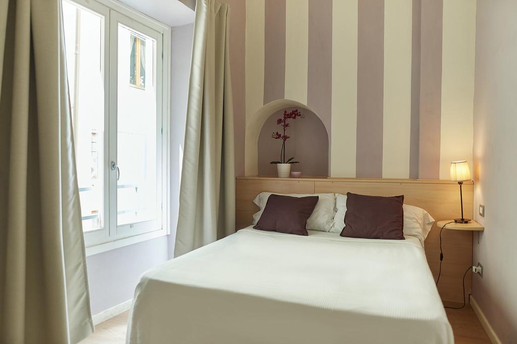 Camera Matrimoniale con Bagno Privato Esterno