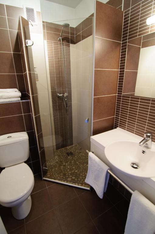 2 Chambres Doubles Adjacentes (2 Adultes & 2 Enfants)