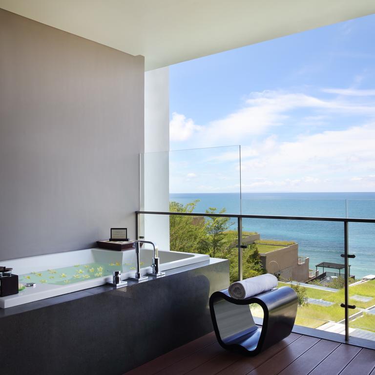 Ocean View Suite with Free Benefits