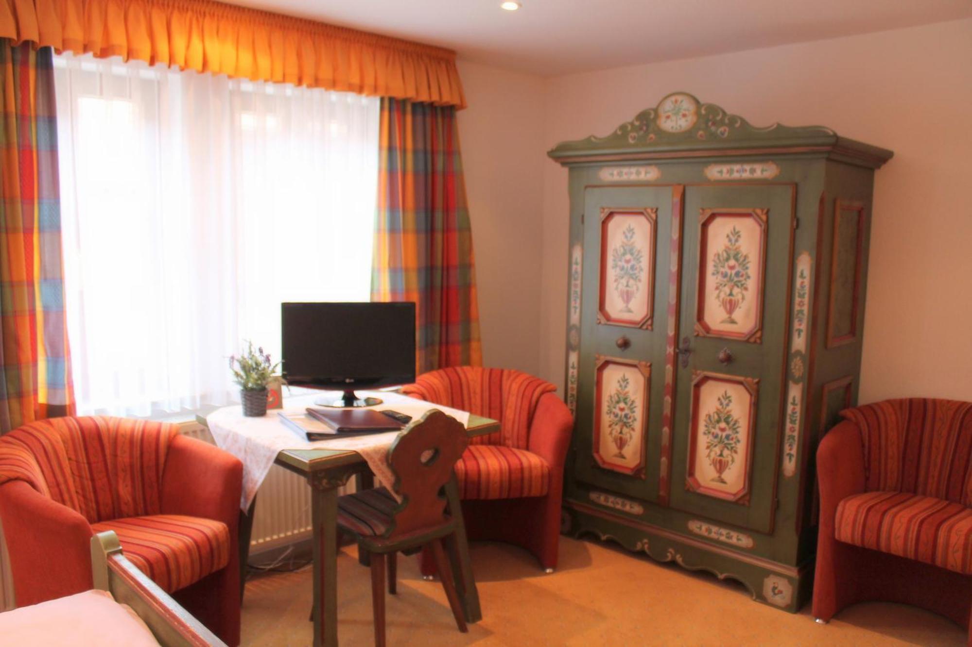 Dreibettzimmer
