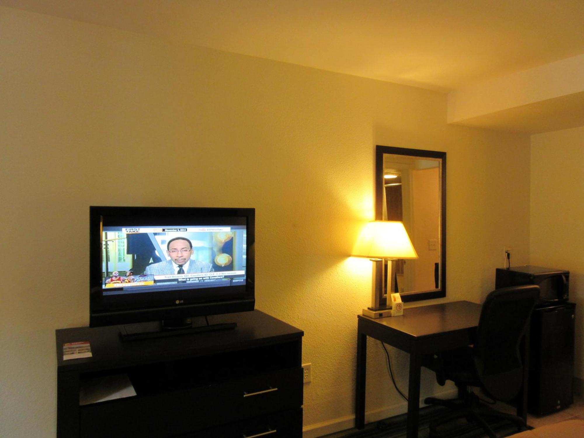 Premium King Room - Disability Access,644770350:JPEG