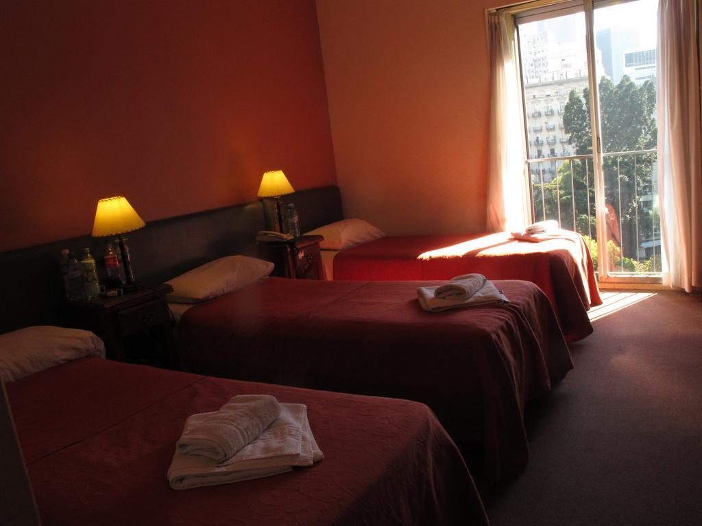 Quarto Triplo Standard