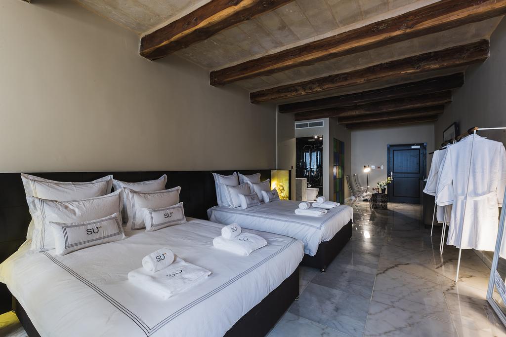 Suite Exclusive
