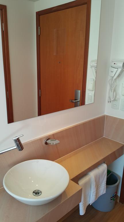 Quarto Duplo Standard