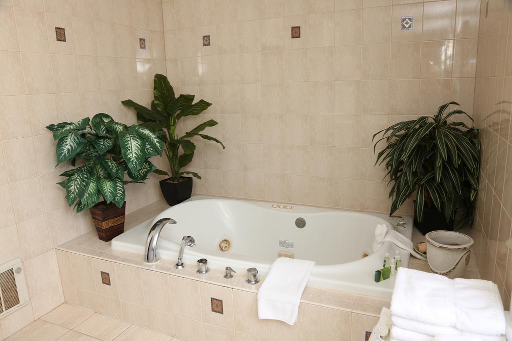 Bradley Suite