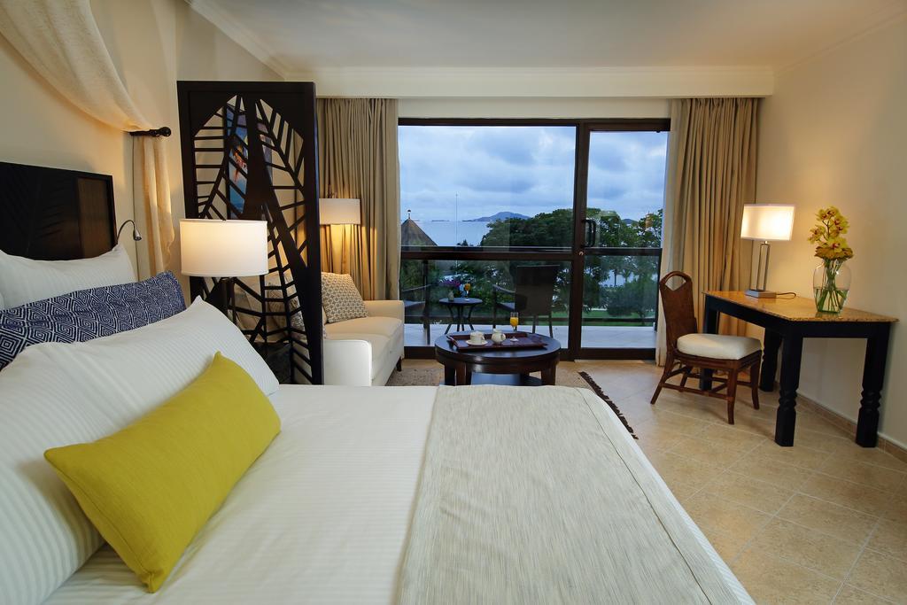 Deluxe King Ocean View