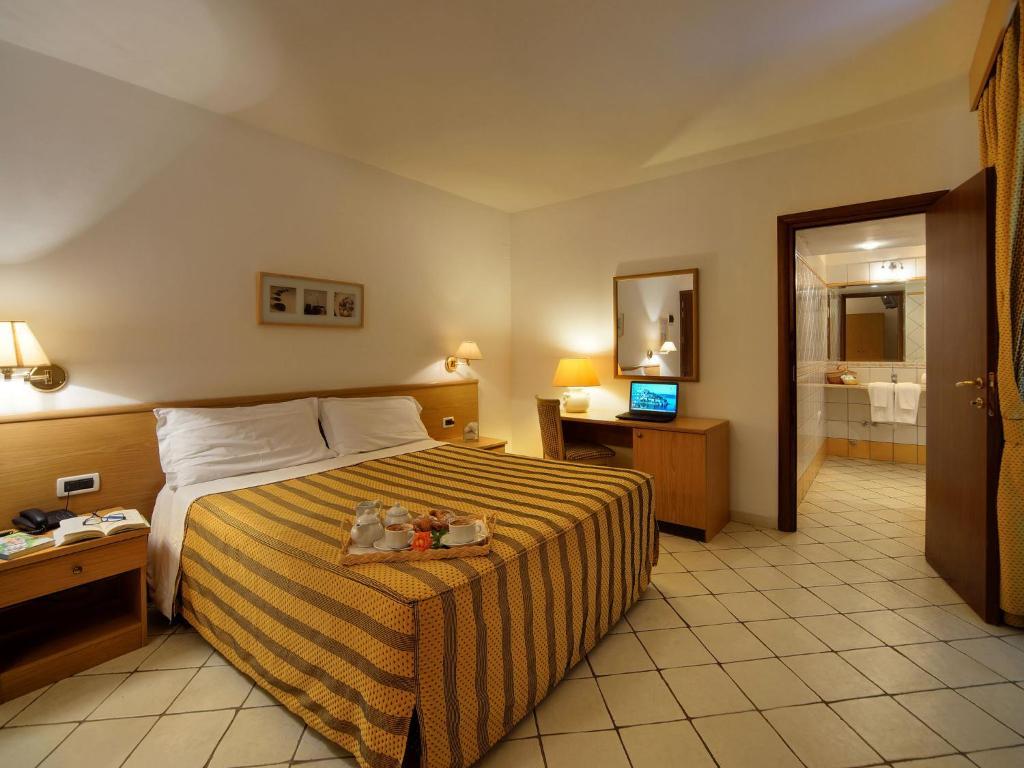 Dreibettzimmer